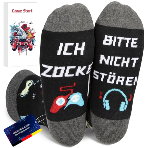 Gaming Lustige Socken Herren mit Sprüchen, Personalisierte Geschenke für Männer, Geburtstagsgeschenk Männergeschenke, Partner Jahrestag Geschenk für Ihn, Socks Geschenk für Freund Gamer Pärchen