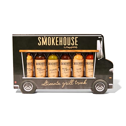 Smokehouse by Thoughtfully – Gourmet Ultimate Grillset für Männer Geschenk – Lustige Food Truck Verpackung mit BBQ Rubs, Saucen & Grillzubehör Grill Geschenke für Männer & Vater Geburtstag